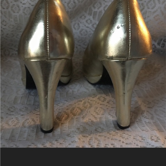 Anne Michelle Gold Platform Heels - Picture 3 of 8